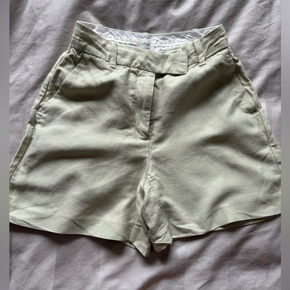 Wilfred effortless shorts in sage colour - Picture 6 of 11